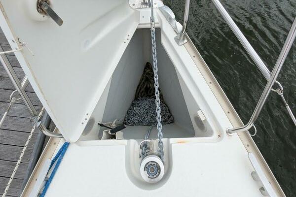 Slip Stream  35ft Jeanneau Yacht For Sale