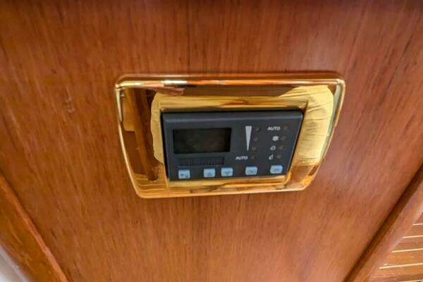 Slip Stream  35ft Jeanneau Yacht For Sale