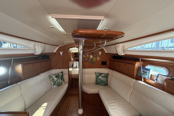 Slip Stream  35ft Jeanneau Yacht For Sale
