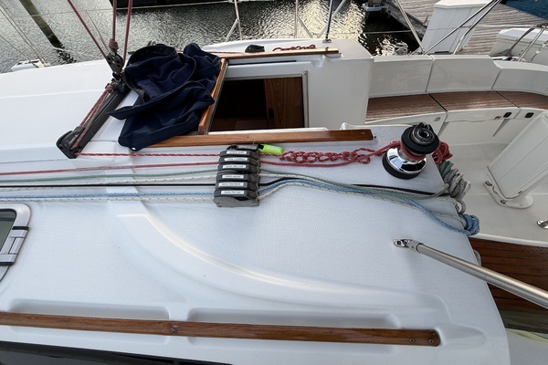 Slip Stream  35ft Jeanneau Yacht For Sale