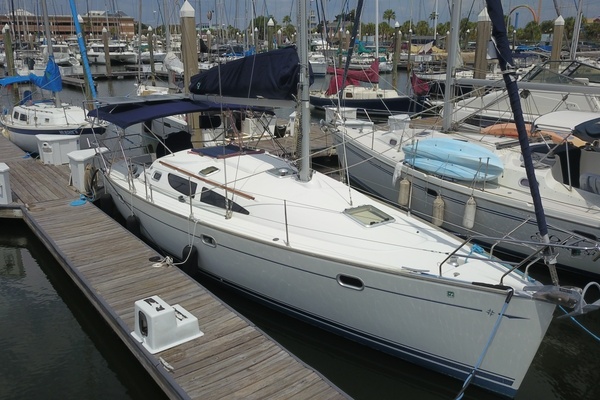 Slip Stream  35ft Jeanneau Yacht For Sale