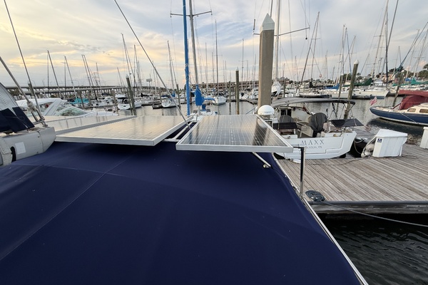 Slip Stream  35ft Jeanneau Yacht For Sale
