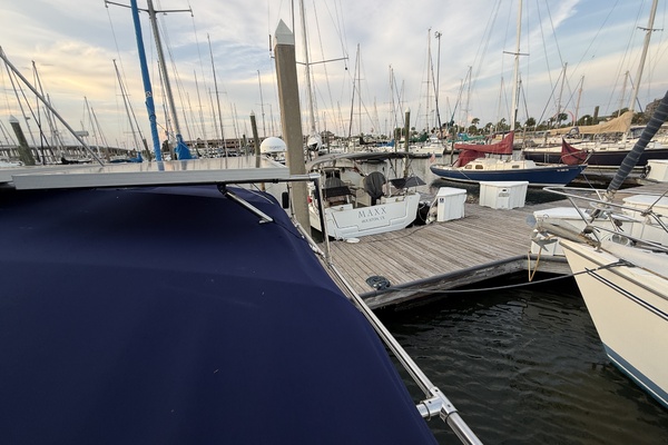 Slip Stream  35ft Jeanneau Yacht For Sale