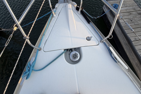 Slip Stream  35ft Jeanneau Yacht For Sale