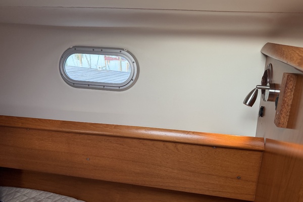 Slip Stream  35ft Jeanneau Yacht For Sale