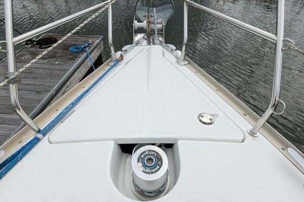 Slip Stream  35ft Jeanneau Yacht For Sale