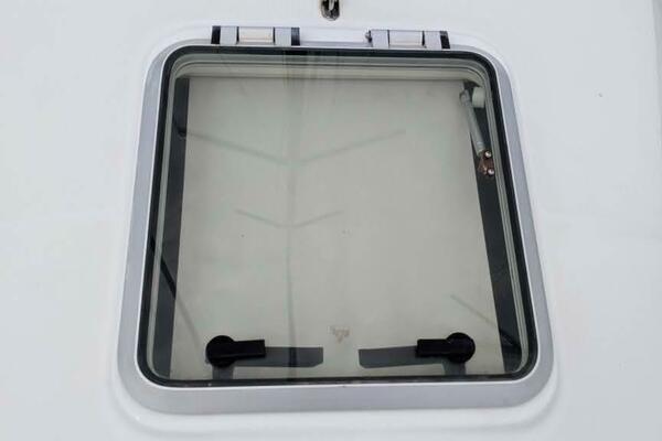 Slip Stream  35ft Jeanneau Yacht For Sale