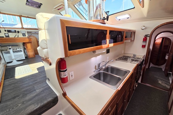 Masquerade 37ft Grainger Yacht For Sale