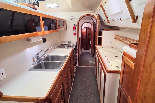 Masquerade 37ft Grainger Yacht For Sale