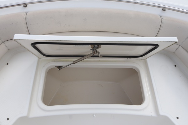 33ft Boston Whaler Yacht For Sale