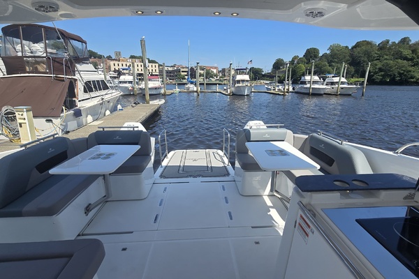 SeaRumDipity 38ft Four Winns Yacht For Sale