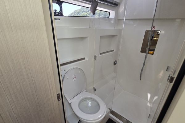 SeaRumDipity 38ft Four Winns Yacht For Sale