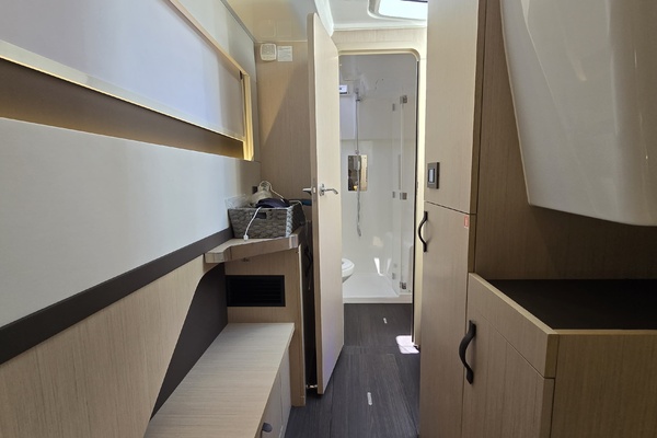 SeaRumDipity 38ft Four Winns Yacht For Sale