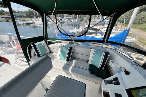 39ft Mainship Yacht For Sale