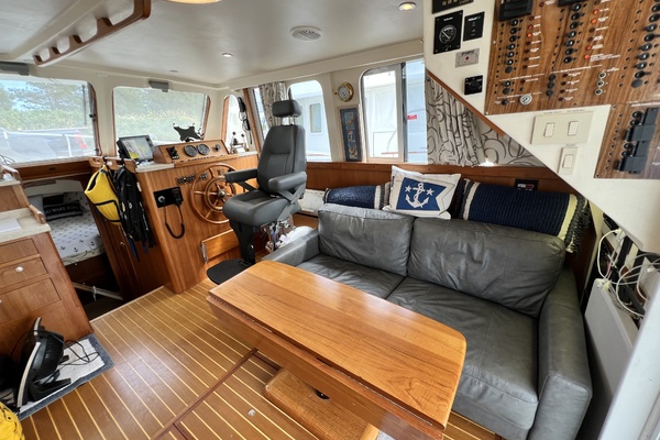39ft Mainship Yacht For Sale