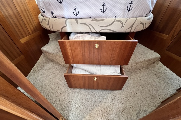 39ft Mainship Yacht For Sale