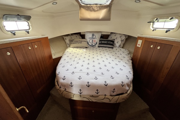 39ft Mainship Yacht For Sale