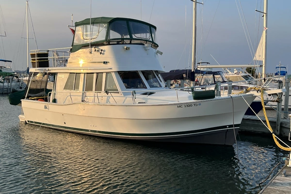 39-ft-Mainship-2001-390- Knife River Minnesota United States  yacht for sale