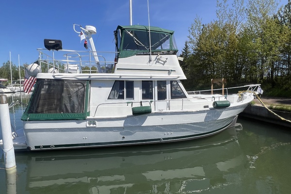 39ft Mainship Yacht For Sale
