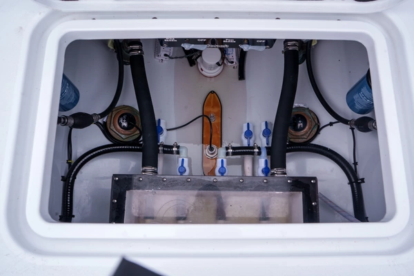 Conch 33 Yacht For Sale