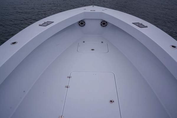 Conch 33 Yacht For Sale