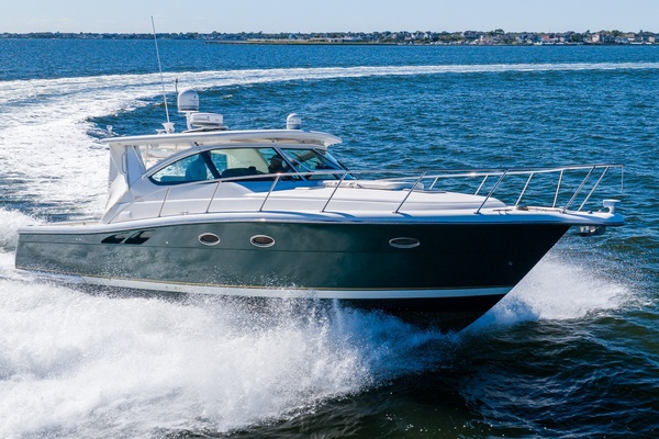 2003 Tiara Yachts 3800 Open