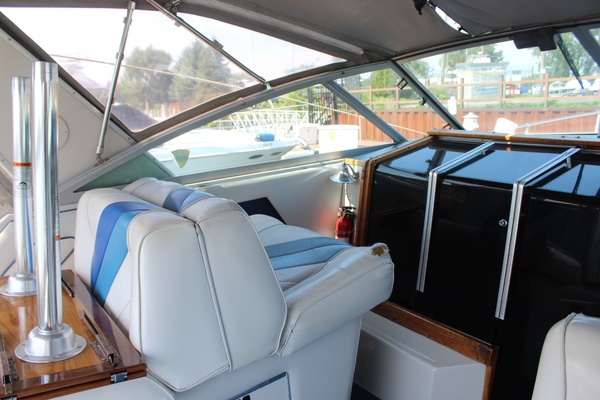 34ft Sea Ray Yacht For Sale