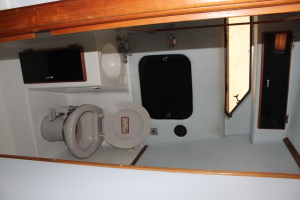 34ft Sea Ray Yacht For Sale