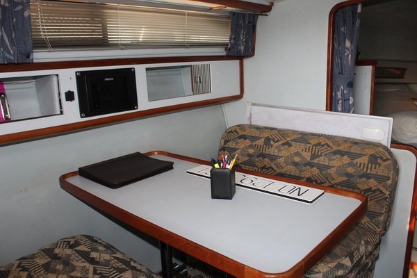 34ft Sea Ray Yacht For Sale