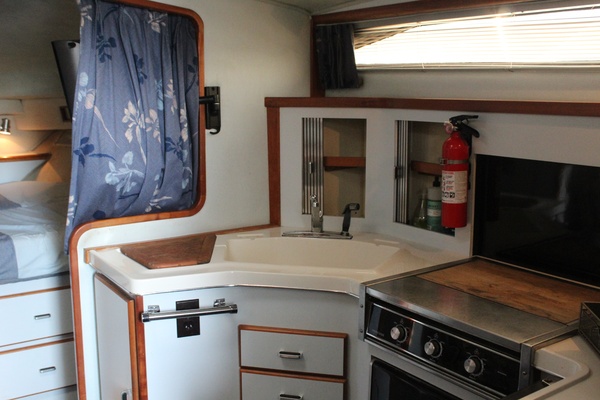 34ft Sea Ray Yacht For Sale