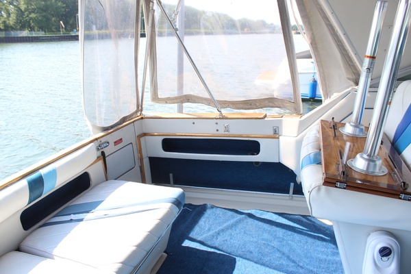 34ft Sea Ray Yacht For Sale