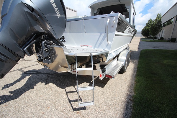 Boat Show Special Pricing 24ft Weldcraft Yacht For Sale