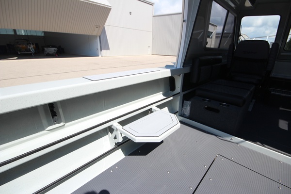Boat Show Special Pricing 24ft Weldcraft Yacht For Sale