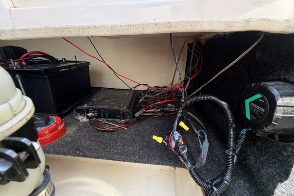 26ft Powerquest Yacht For Sale