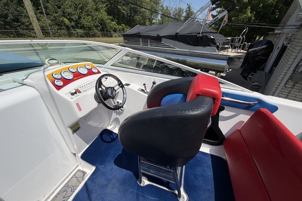 26ft Powerquest Yacht For Sale