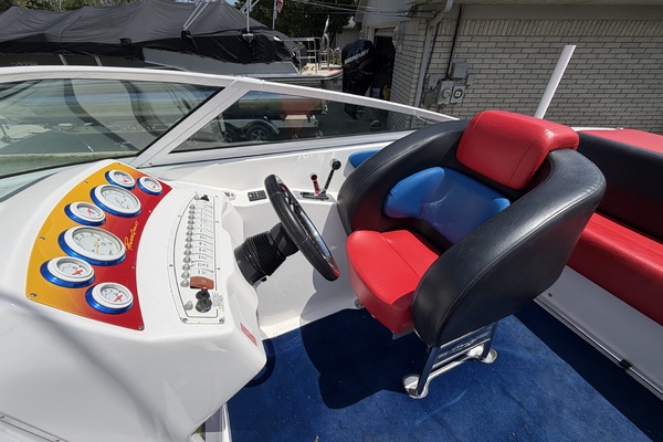 26ft Powerquest Yacht For Sale