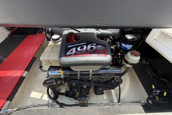 26ft Powerquest Yacht For Sale