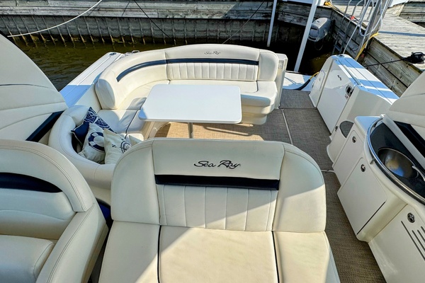 FEELING BLUE 39ft Sea Ray Yacht For Sale