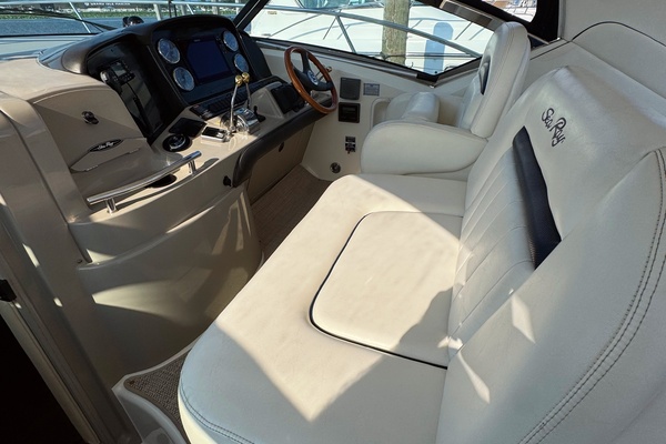 FEELING BLUE 39ft Sea Ray Yacht For Sale
