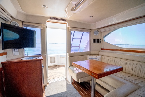 Hook d Hemm 38ft Riviera Yacht For Sale