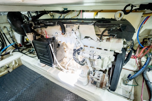 Hook d Hemm 38ft Riviera Yacht For Sale