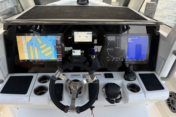 Evolution 34ft Solace Yacht For Sale