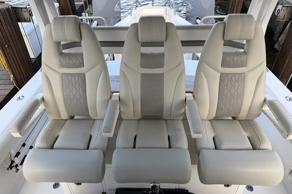 Evolution 34ft Solace Yacht For Sale