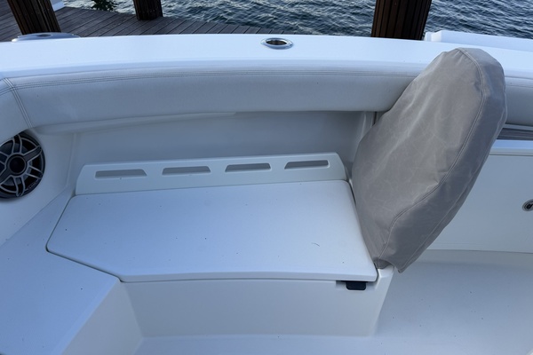 Evolution 34ft Solace Yacht For Sale
