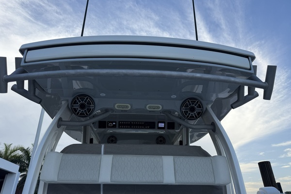 Evolution 34ft Solace Yacht For Sale
