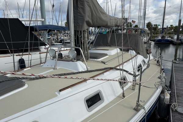 Josephine 38ft Ericson Yacht For Sale