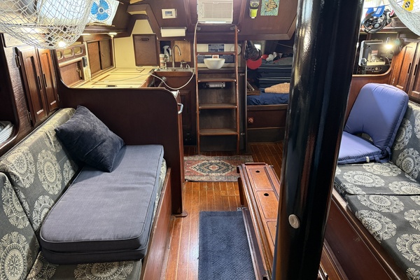 Josephine 38ft Ericson Yacht For Sale