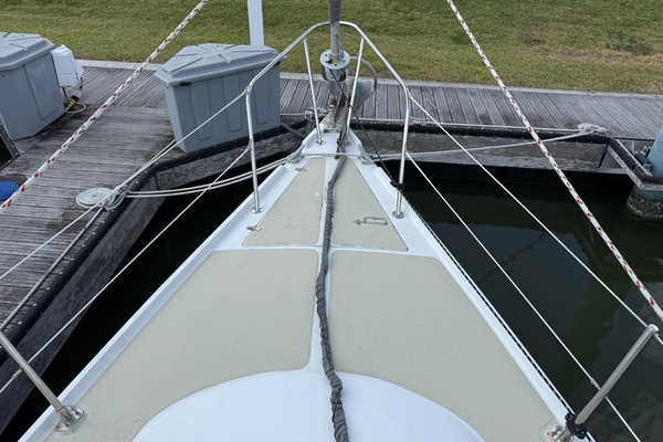 Josephine 38ft Ericson Yacht For Sale