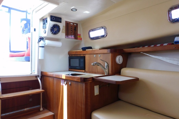 Just Rite 30ft Mainship Yacht For Sale