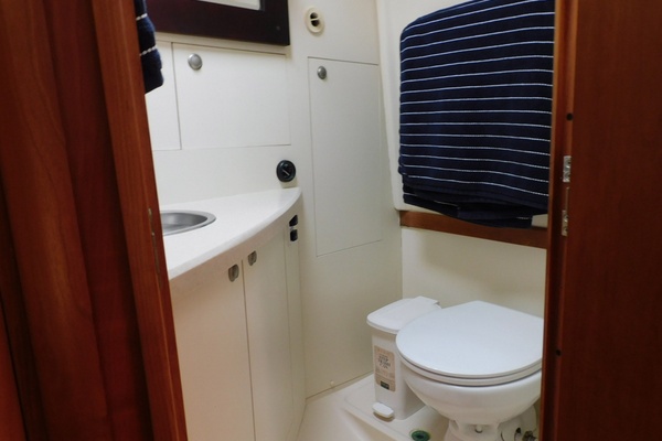 Just Rite 30ft Mainship Yacht For Sale